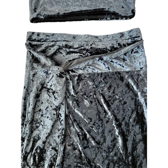 Twelve by Ontwelth Crushed Velvet Top & Skirt Size Small - Picture 10 of 14